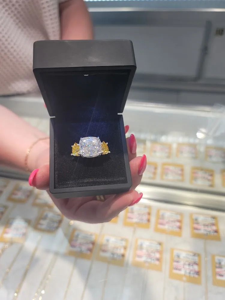 Ideal Jewelers business photo