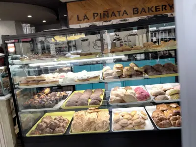 La Pinata Bakery, Google photo 2
