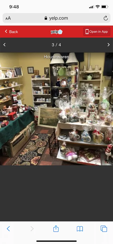 Red Door Thrift Shop business photo