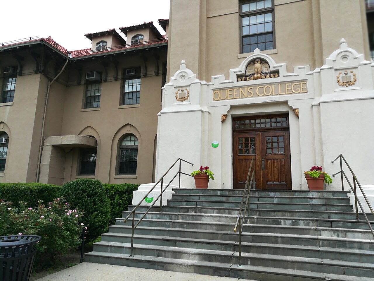 CUNY Queens College campus